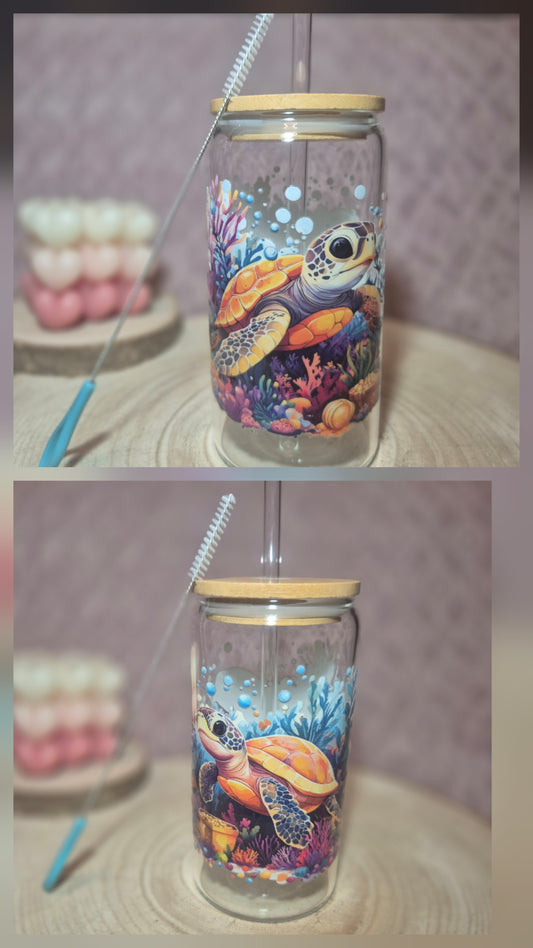 Glas mit Strohhalm Schildkröte orange